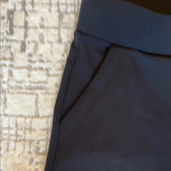 Woman's Hi Rise Black Wide Leg Stretch Pants For Office or Casual - Picture 4 of 8